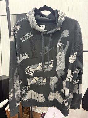 Like New, Nike Black & Gray Jordan Graphic Hoodie - Men's Size Large
